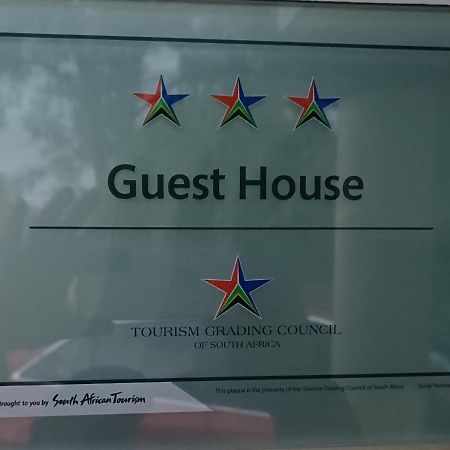 Lala Poa Guest House クラークスドープ エクステリア 写真